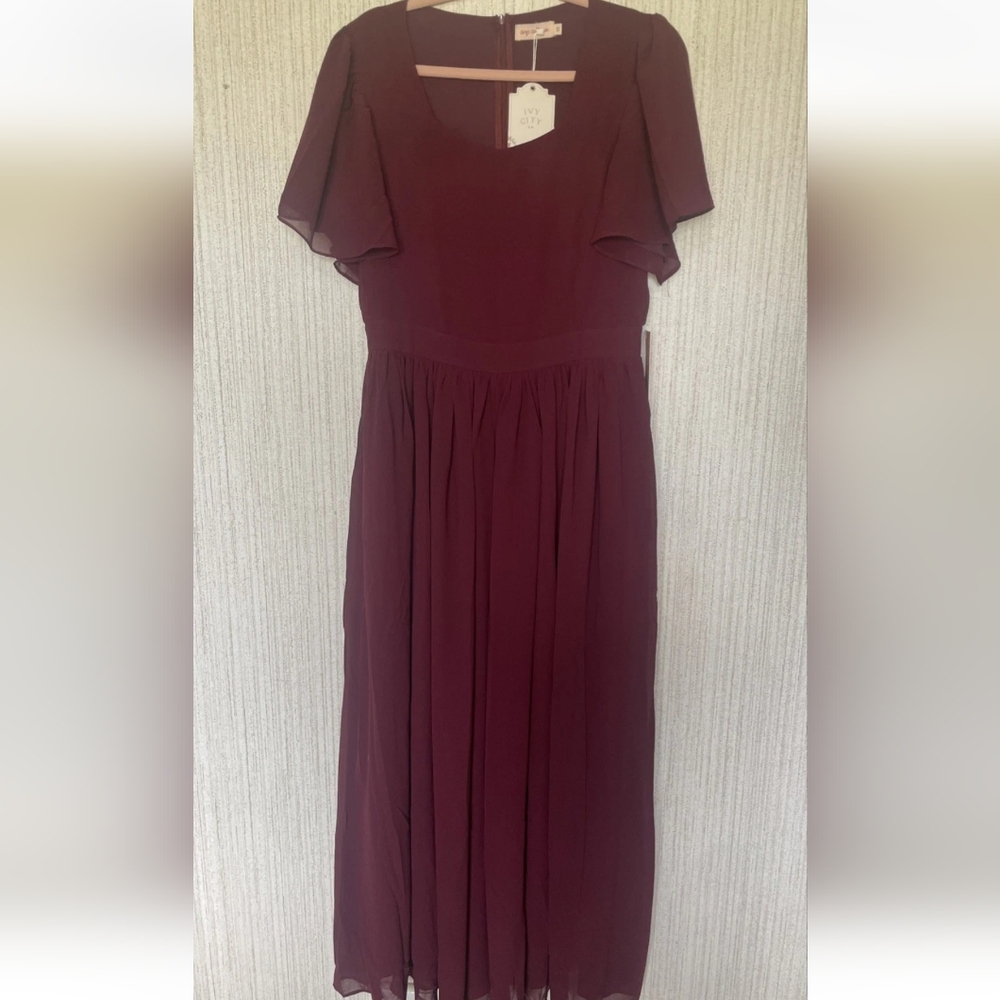 NWT Ivy City Size 12 Abbie Dress Wine Chiffon